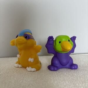 Little people Dino’s 2005